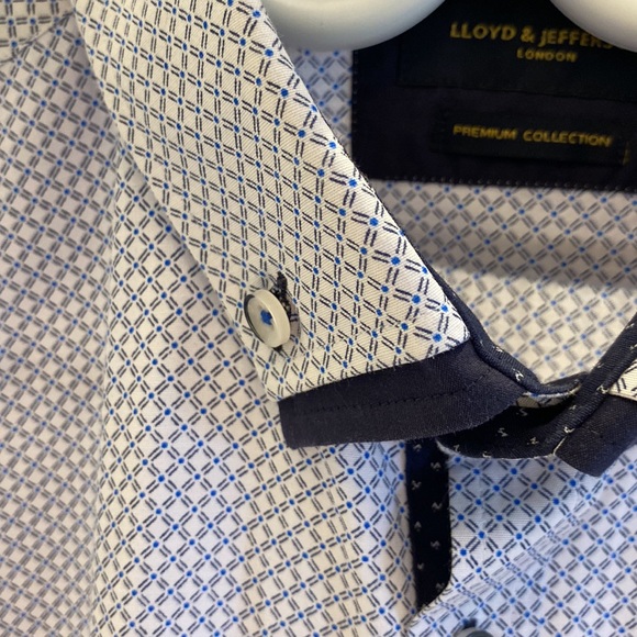 Lloyd & Jefferson shirt - Picture 4 of 8